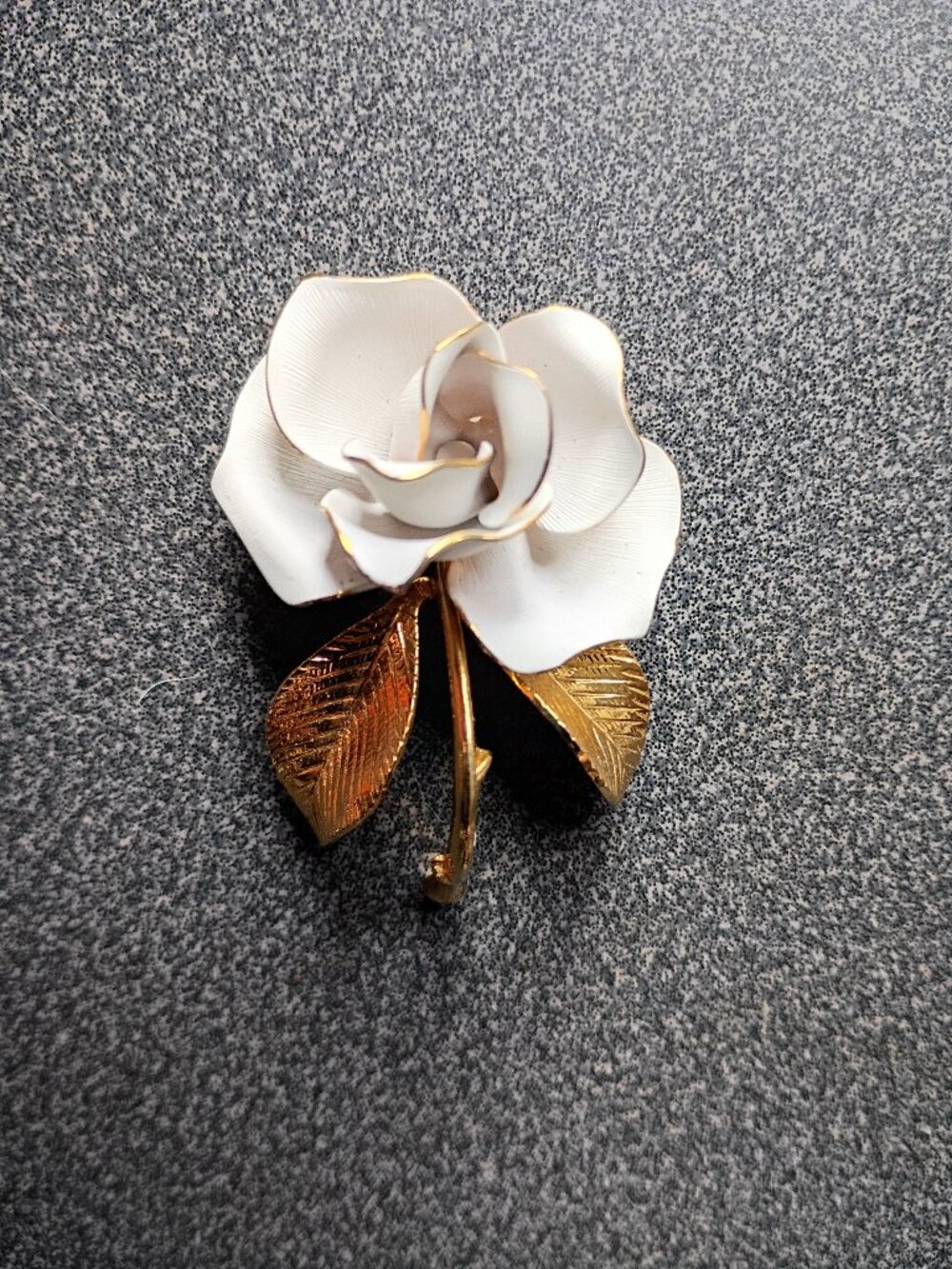 Vintage CERRITO White Rose Brooch Pin